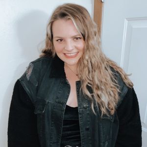 Meet your Posher, Mallory